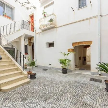 La Dimora Degli Archi 別荘